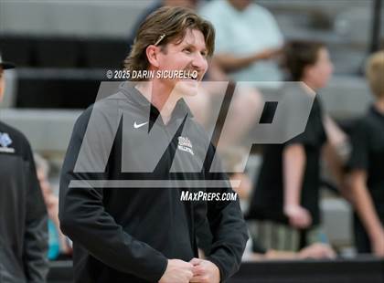 Thumbnail 3 in Mountain Ridge vs Highland (AIA 6A Round 1 Playoff) photogallery.