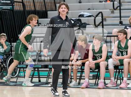 Thumbnail 3 in Mountain Ridge vs Highland (AIA 6A Round 1 Playoff) photogallery.