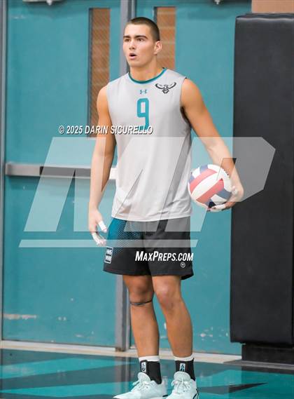 Thumbnail 1 in Mountain Ridge vs Highland (AIA 6A Round 1 Playoff) photogallery.