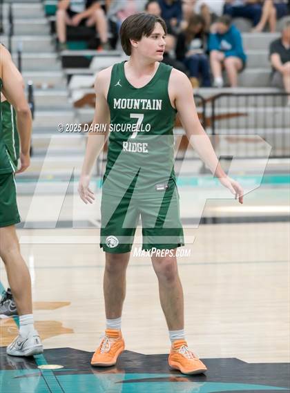 Thumbnail 3 in Mountain Ridge vs Highland (AIA 6A Round 1 Playoff) photogallery.