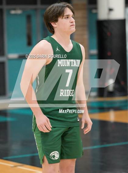 Thumbnail 3 in Mountain Ridge vs Highland (AIA 6A Round 1 Playoff) photogallery.