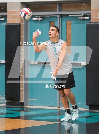 Thumbnail 3 in Mountain Ridge vs Highland (AIA 6A Round 1 Playoff) photogallery.