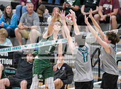 Thumbnail 3 in Mountain Ridge vs Highland (AIA 6A Round 1 Playoff) photogallery.