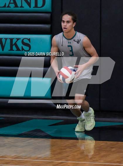 Thumbnail 2 in Mountain Ridge vs Highland (AIA 6A Round 1 Playoff) photogallery.