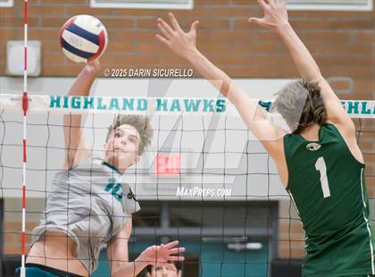 Thumbnail 3 in Mountain Ridge vs Highland (AIA 6A Round 1 Playoff) photogallery.
