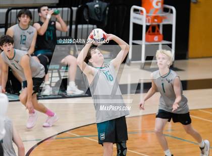 Thumbnail 3 in Mountain Ridge vs Highland (AIA 6A Round 1 Playoff) photogallery.