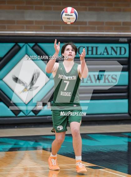 Thumbnail 3 in Mountain Ridge vs Highland (AIA 6A Round 1 Playoff) photogallery.