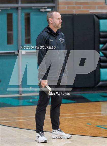 Thumbnail 2 in Mountain Ridge vs Highland (AIA 6A Round 1 Playoff) photogallery.