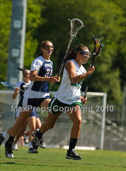 Thumbnail 3 in Farmingdale vs. Pittsford (NYSPHSAA Class A Semifinal) photogallery.
