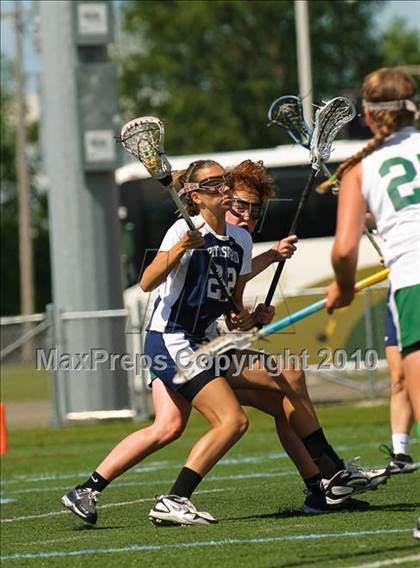 Thumbnail 1 in Farmingdale vs. Pittsford (NYSPHSAA Class A Semifinal) photogallery.