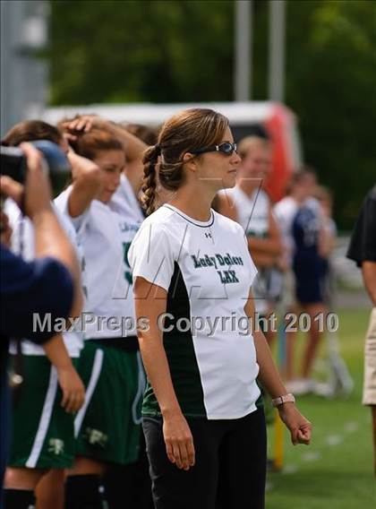 Thumbnail 1 in Farmingdale vs. Pittsford (NYSPHSAA Class A Semifinal) photogallery.
