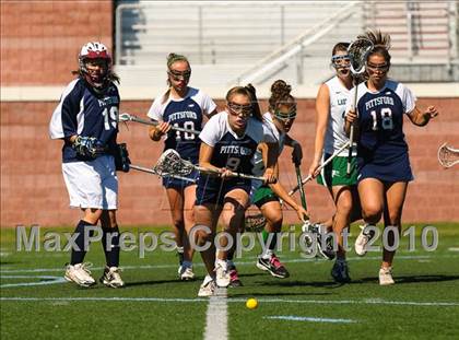 Thumbnail 3 in Farmingdale vs. Pittsford (NYSPHSAA Class A Semifinal) photogallery.