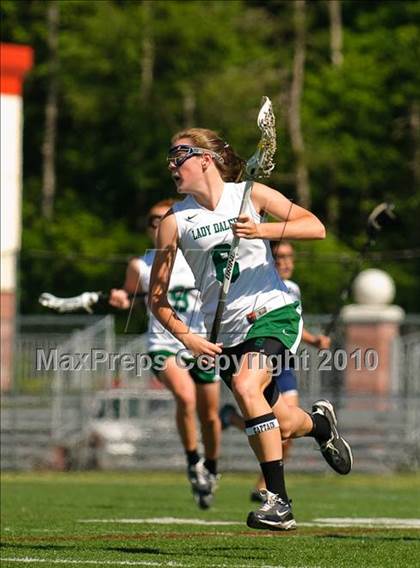 Thumbnail 3 in Farmingdale vs. Pittsford (NYSPHSAA Class A Semifinal) photogallery.