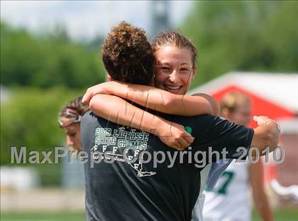 Thumbnail 2 in Farmingdale vs. Pittsford (NYSPHSAA Class A Semifinal) photogallery.