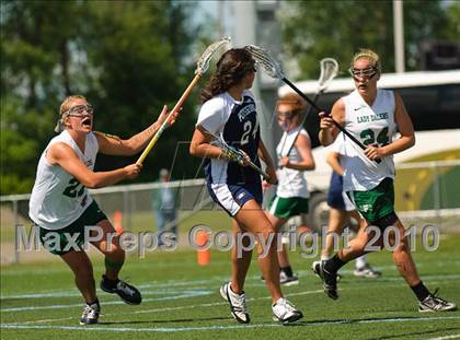 Thumbnail 2 in Farmingdale vs. Pittsford (NYSPHSAA Class A Semifinal) photogallery.