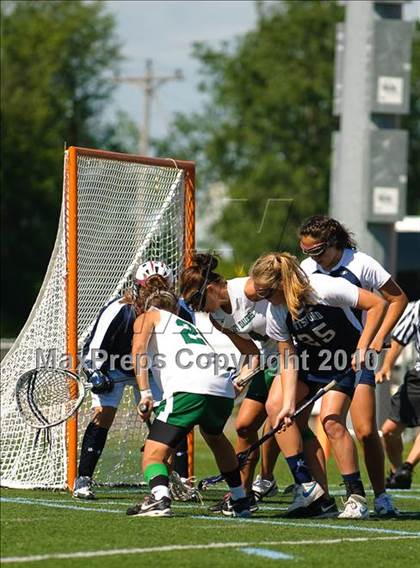 Thumbnail 3 in Farmingdale vs. Pittsford (NYSPHSAA Class A Semifinal) photogallery.