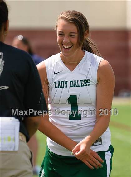 Thumbnail 2 in Farmingdale vs. Pittsford (NYSPHSAA Class A Semifinal) photogallery.