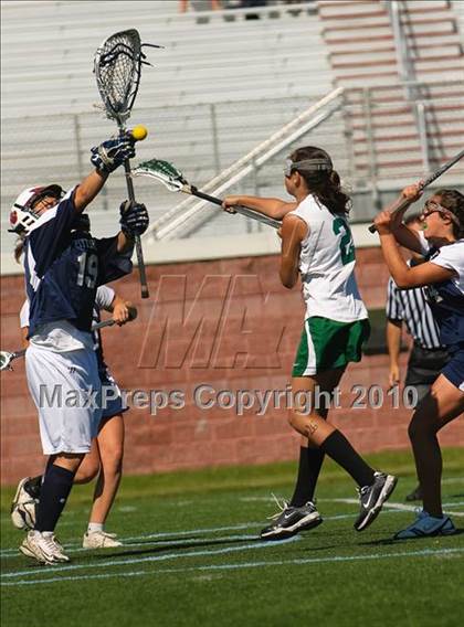 Thumbnail 3 in Farmingdale vs. Pittsford (NYSPHSAA Class A Semifinal) photogallery.