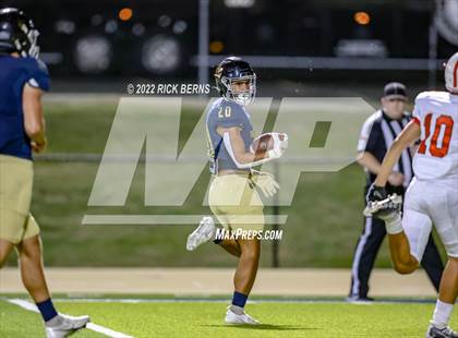 Thumbnail 2 in Lake Creek vs Bellaire photogallery.