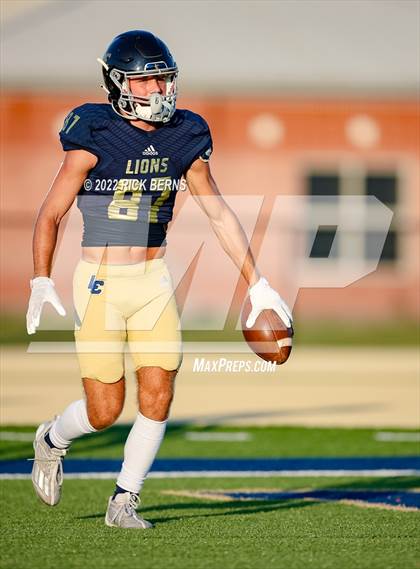 Thumbnail 3 in Lake Creek vs Bellaire photogallery.