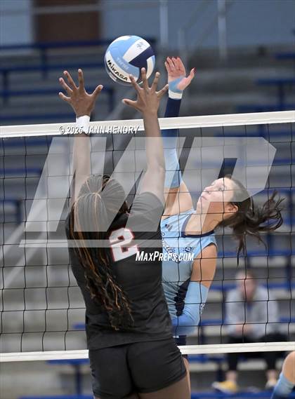 Thumbnail 3 in Cardinal Newman vs Dorman (Dorman Tournament of Champions) photogallery.