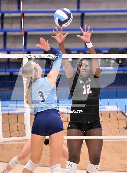 Thumbnail 3 in Cardinal Newman vs Dorman (Dorman Tournament of Champions) photogallery.