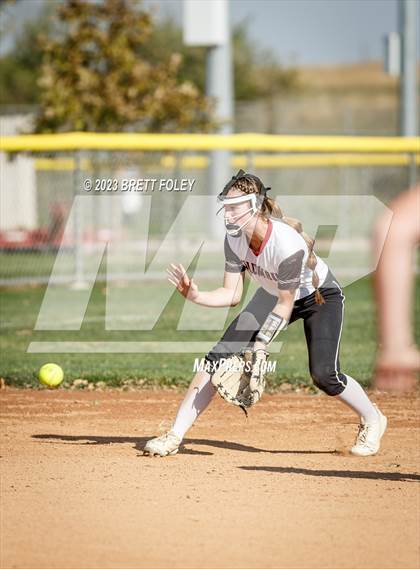 Thumbnail 3 in Lincoln Southeast vs Columbus (HAC Tournament) photogallery.
