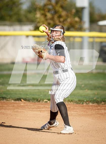 Thumbnail 3 in Lincoln Southeast vs Columbus (HAC Tournament) photogallery.