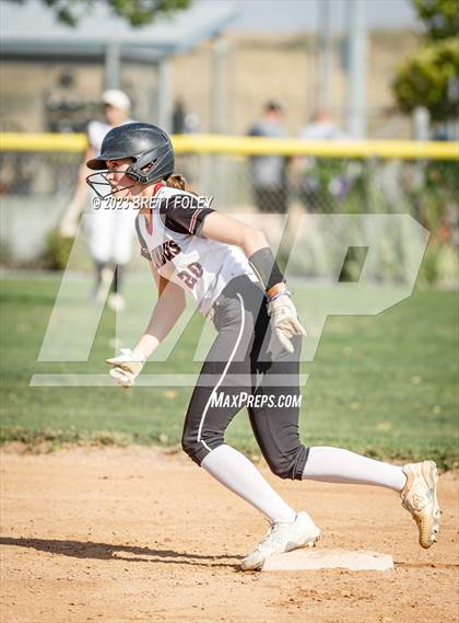 Thumbnail 2 in Lincoln Southeast vs Columbus (HAC Tournament) photogallery.