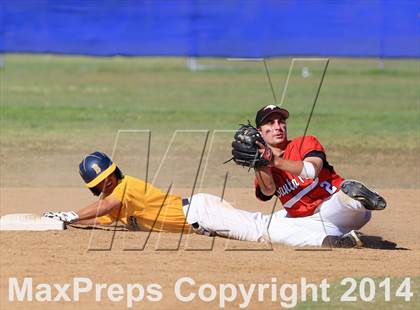 Thumbnail 1 in Santa Fe Christian @ Bonita Vista (CIF-SDS D2 Semifinal) photogallery.