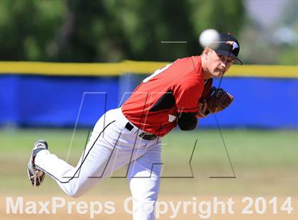 Thumbnail 2 in Santa Fe Christian @ Bonita Vista (CIF-SDS D2 Semifinal) photogallery.