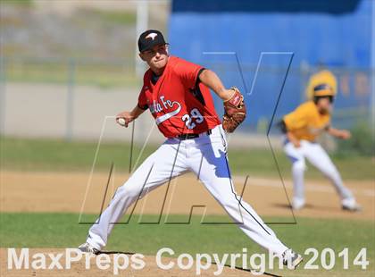Thumbnail 3 in Santa Fe Christian @ Bonita Vista (CIF-SDS D2 Semifinal) photogallery.