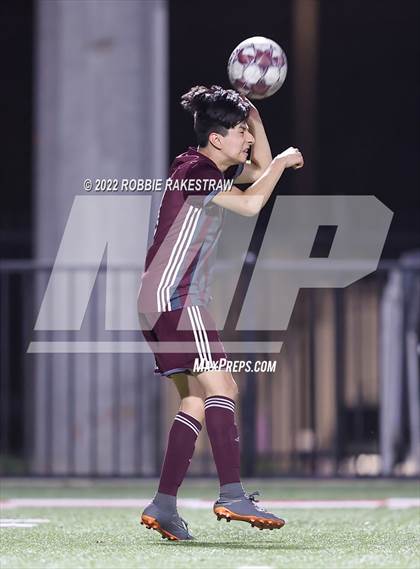 Thumbnail 1 in Whitehouse vs. Forney (UIL 5A Region II Area Playoff) photogallery.