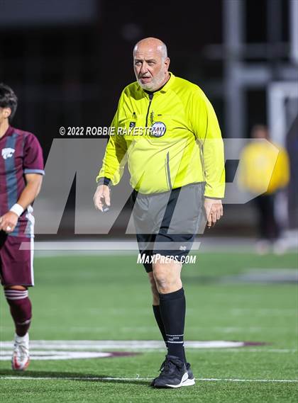 Thumbnail 1 in Whitehouse vs. Forney (UIL 5A Region II Area Playoff) photogallery.