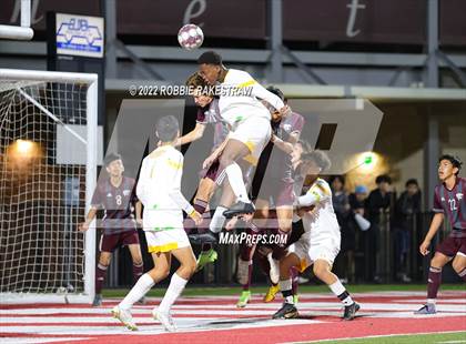 Thumbnail 1 in Whitehouse vs. Forney (UIL 5A Region II Area Playoff) photogallery.