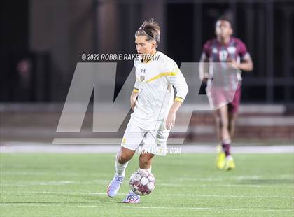 Thumbnail 1 in Whitehouse vs. Forney (UIL 5A Region II Area Playoff) photogallery.