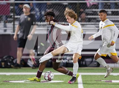 Thumbnail 3 in Whitehouse vs. Forney (UIL 5A Region II Area Playoff) photogallery.