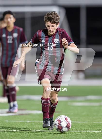 Thumbnail 2 in Whitehouse vs. Forney (UIL 5A Region II Area Playoff) photogallery.