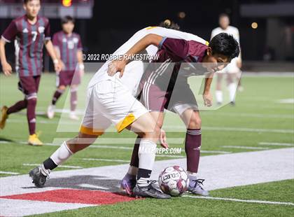 Thumbnail 1 in Whitehouse vs. Forney (UIL 5A Region II Area Playoff) photogallery.