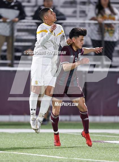 Thumbnail 2 in Whitehouse vs. Forney (UIL 5A Region II Area Playoff) photogallery.