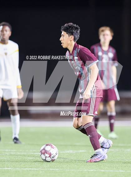 Thumbnail 3 in Whitehouse vs. Forney (UIL 5A Region II Area Playoff) photogallery.