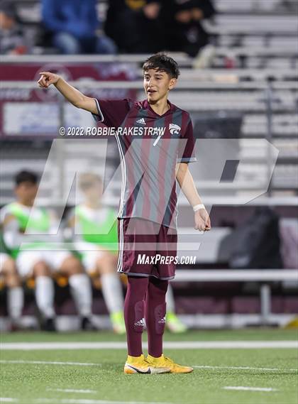Thumbnail 1 in Whitehouse vs. Forney (UIL 5A Region II Area Playoff) photogallery.