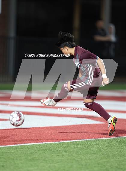 Thumbnail 1 in Whitehouse vs. Forney (UIL 5A Region II Area Playoff) photogallery.