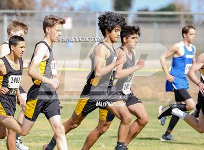 Thumbnail 1 in River Bluff Cross Country Meet photogallery.