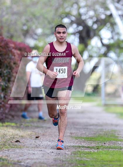 Thumbnail 1 in River Bluff Cross Country Meet photogallery.