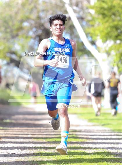 Thumbnail 1 in River Bluff Cross Country Meet photogallery.