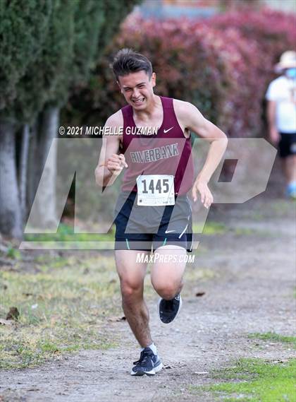 Thumbnail 3 in River Bluff Cross Country Meet photogallery.