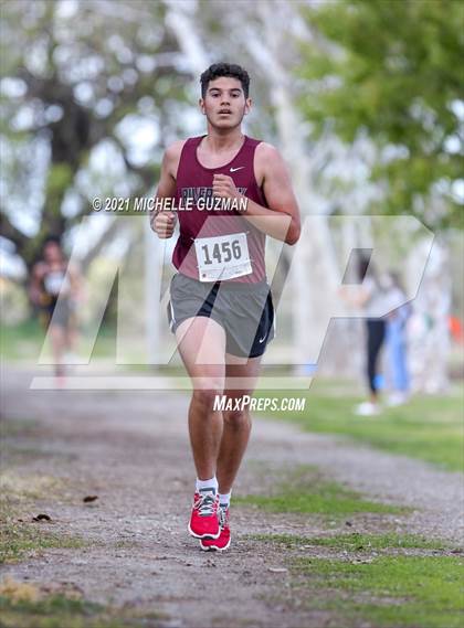 Thumbnail 1 in River Bluff Cross Country Meet photogallery.