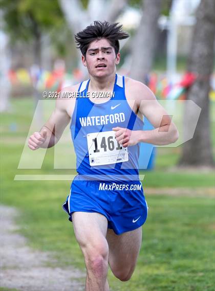 Thumbnail 1 in River Bluff Cross Country Meet photogallery.