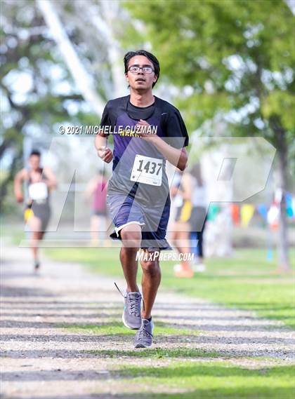 Thumbnail 1 in River Bluff Cross Country Meet photogallery.